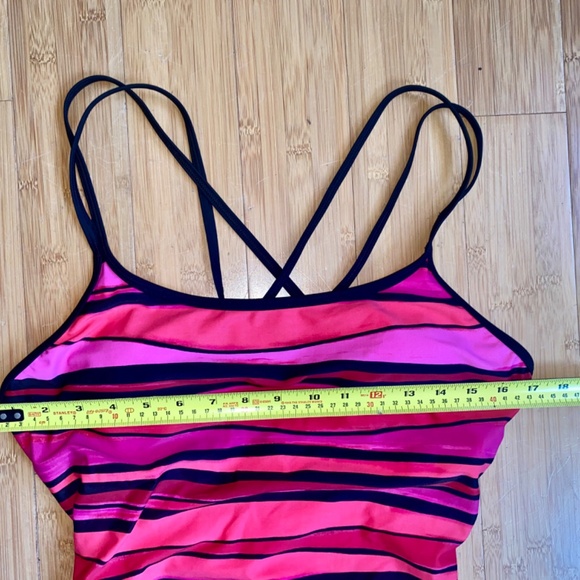 Speedo Red/Pink/Black Stripe Cross Back One-Piece Swimsuit Women's Size 14 NWOT - Picture 8 of 10